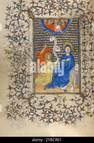 Die Verkündigung; Buch der Stunden, um 1410. Zusätzliche Informationen: Der Engel Gabriel unterbricht die Jungfrau bei ihrer Lesung und kniet vor Maria mit einer gewundenen Schriftrolle, die seine Botschaft zeigt, dass sie den Sohn Gottes gebären wird. Gabriel ist Gott gegenüber, der die demütige Jungfrau von oben segnet. Die gesamte Szene wird vor dem Hintergrund mit glitzernden goldenen, blauen und roten Mustern, typisch für die französische Beleuchtung um das Jahr 1400, und ein Netz von Weinstöcken, die mit Efeublättern akzentuiert sind, umgibt die Miniatur. Dieses Bild stellt eine Messe für das fest der Verkündigung in diesem Stundenbuch vor. Stockfoto