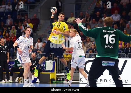 Torwurf von Sebastian Heymann (Rhein-Neckar Loewen) Rhein-Neckar Loewen vs HSV Hamburg, Handball, 1. Bundesliga, 07.10.2024 Foto: Rene Weiss/Eibner Stockfoto