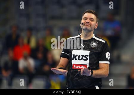 Schiedsrichter Denis Regner Rhein-Neckar Loewen vs. HSV Hamburg, Handball, 1. Bundesliga, 07.10.2024 Foto: Rene Weiss/Eibner Stockfoto