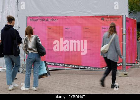 76. Frankfurter Buchmesse Impressionen 18.10.2024 heute ab 14 Uhr für alle geöffnet 76. Buchmesse Frankfurt Freigelände TREFFEN SIE DEN AUTOR Frankfurt Main Hessen Deutschland *** 76 Frankfurter Buchmesse Impressionen 18 10 2024 heute ab 14 Uhr geöffnet 76 Frankfurter Buchmesse Freigelände TREFFEN SIE DEN AUTOR Frankfurt Main Hessen Deutschland Stockfoto