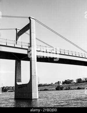 Jedleseer Brücke über die neue Donau, Wien, Österreich. Stockfoto