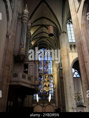 Innenraum, St. Martin's Cathedral, Utrecht, Niederlande, 2013. Die Dom-Kirche ist eine gotische Kirche, die dem Heiligen Martin von Tours gewidmet ist, der Kathedrale der Diözese Utrecht im Mittelalter. Sie ist die einzige Kathedrale vor der Reformation, ist aber seit 1580 eine evangelische Kirche. Stockfoto
