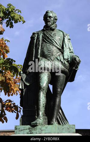 Gedenkstätte für Johannes VI. Von Nassau-Dillenburg, Utrecht, Niederlande, 2013. Johann VI. (1536–1606), Graf von Nassau in Dillenburg, war der Hauptautor der Utrechter Union. Skulptur aus dem Jahr 1883 von Jean Theodore Strack&#xe9;. Stockfoto