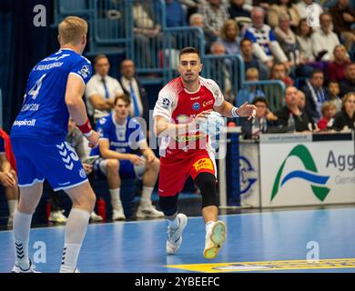 Gummersbach, Deutschland. Oktober 2024. Filip Vistorop (ThSV Eisenach, #4) VfL Gummersbach - ThSV Eisenach, 18.10.2024, Handball Daikin HBL Handball Bundesliga, 7. Spieltag Credit: dpa/Alamy Live News Stockfoto