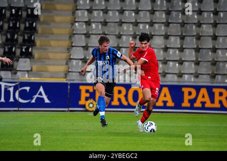 Freiburg Im Breisgau, Deutschland. Oktober 2024. Aktion Regionalliga S?dwest: SC Freiburg II vs. SV Eintracht-Trier, Dreisamstadion, Freiburg am 18.10.2024 DFB-VORSCHRIFTEN VERBIETEN JEDE VERWENDUNG VON FOTOGRAFIEN ALS BILDSEQUENZEN UND/ODER QUASI-VIDEO. Quelle: dpa/Alamy Live News Stockfoto