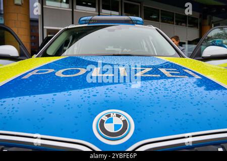 Augsburg, Bayern, Deutschland - 18. Oktober 2024: Ein Streifenwagen der Bayerischen Polizei, ausgestellt am Berufsinformationstag vom Polizeipräsidium Schwaben Nord in Augsburg Stockfoto