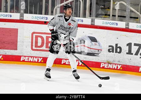 Eishockey DEL - 24/25 - 10. Spieltag: Düsseldorfer EG vs Kölner Haie am 18.10.2024 im PSD Bank Dome in Düsseldorf Kölns Moritz Müller ( Nr.91) Foto: Osnapix Stockfoto