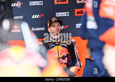 MELBOURNE, AUSTRALIEN. Oktober 2024. Im Bild: Brad Binder, #33 aus Südafrika, reitet für Red Bull KTM Factory während des MotoGP Free Practice 2 beim Qatar Airways Australian Motorcycle Grand Prix 2024 auf dem Phillip Island Circuit. Quelle: Karl Phillipson/Alamy Live News Stockfoto