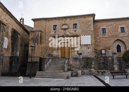 Caleruega, Spanien, 16. April 2019: Museum von Santo Domingo de Guzman im mittelalterlichen Dorf, Europa Stockfoto