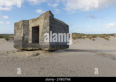 Alte deutsche Bunker auf der Insel Terschelling in den Niederlanden, Teil des Atlantikwalls, eine mehr als 5000 Kilometer langen Verteidigungslinie, die Stockfoto