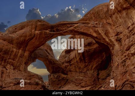 Utahs faszinierende Felsformationen, die atemberaubende geologische Wunder einfangen Stockfoto