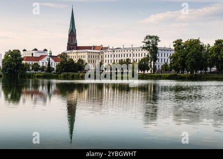 Stadtbild des Schweriner Zentrums und des Burgsees, Deutschland, Europa Stockfoto