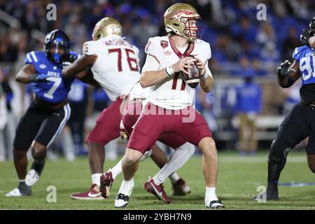 18. Oktober 2024: Florida State Seminoles Quarterback Brock Glenn (11) übergibt den Ball während des NCAA-Fußballspiels zwischen den Florida State Seminol Stockfoto