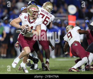 18. Oktober 2024: Der Quarterback der Florida State Seminoles Luke Kromenhoek (14) streitet während des NCAA-Fußballspiels zwischen den Florida State Seminoles Stockfoto