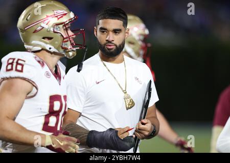 18. Oktober 2024: Florida State Seminoles Quarterback DJ Uiagalelei (4) nach einem Timeout während des NCAA-Fußballspiels zwischen den Florida State SE Stockfoto