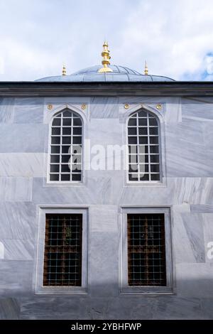 Bibliothek Enderun (Bibliothek von Ahmed III.) im Dritten Hof des Topkapi-Palastes, Hauptresidenz des osmanischen Sultans, in Istanbul, Türkei Stockfoto