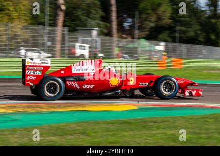 F1 Clienti und Sport Prototipi Clienti während des Ferrari Challenge WORLD FINALS 2024, Ferrari Challenge Cup Rennen in Imola, Italien, 18. Oktober 2024 Credit: Independent Photo Agency Srl/Alamy Live News Stockfoto