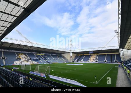 Preston, Großbritannien. Oktober 2024. Eine allgemeine Ansicht von Deepdale vor dem Sky Bet Championship Match Preston North End gegen Coventry City in Deepdale, Preston, Vereinigtes Königreich, 19. Oktober 2024 (Foto: Cody Froggatt/News Images) in Preston, Vereinigtes Königreich am 19. Oktober 2024. (Foto: Cody Froggatt/News Images/SIPA USA) Credit: SIPA USA/Alamy Live News Stockfoto