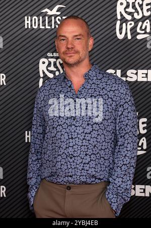 HOLLYWOOD, KALIFORNIEN - 18. OKTOBER: Peter Paige bei GLSEN's Annual Rise Up LA Benefit zu Ehren Sheryl Lee Ralph im NeueHouse am 18. Oktober 2024 in Hollywood, Kalifornien. Kredit Faye Sadou/MediaPunch Stockfoto