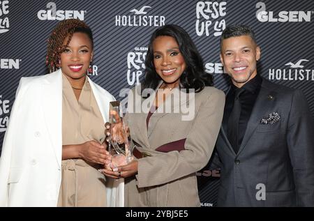 HOLLYWOOD, KALIFORNIEN - 18. OKTOBER: Melanie Willingham-Jaggers, Sheryl Lee Ralph und Wilson Cruz bei GLSEN's Annual Rise Up LA Benefit zu Ehren Sheryl Lee Ralph im NeueHouse am 18. Oktober 2024 in Hollywood, Kalifornien. Kredit Faye Sadou/MediaPunch Stockfoto