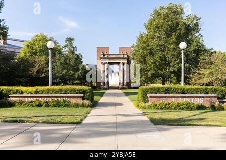 Die University of Illinois ist eine öffentliche Forschungsuniversität, die 1867 gegründet wurde. Stockfoto