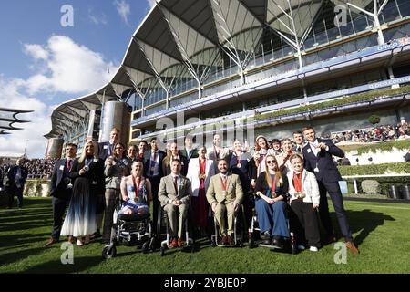 Olympische und paralympische Medaillengewinner beim QIPCO British Champions Day auf der Ascot Racecourse, Berkshire. Bilddatum: Samstag, 19. Oktober 2024. Stockfoto