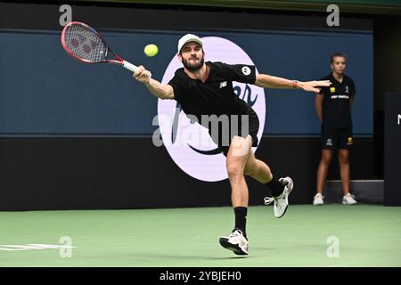 Stockholm, Schweden. Oktober 2024. STOCKHOLM, SCHWEDEN 20241019Tommy Paul aus den USA im Halbfinale der BNP Paribas Nordic Open ATP Tennis Singles gegen StanWawrinka aus der Schweiz in der Royal Tennis Hall in Stockholm, Schweden, am 19. Oktober 2024. Foto: Claudio Bresciani/TT/Code 10090 Credit: TT News Agency/Alamy Live News Stockfoto