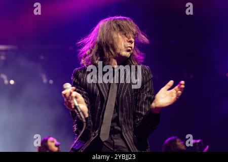 Leeds, Großbritannien – Primal Scream tritt am 18. Oktober 2024 in der First Direct Arena auf, Leeds unterstützt Alice Cooper. Quelle: Jill O'Donnell/Alamy Live News Stockfoto