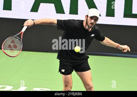 Stockholm, Schweden. Oktober 2024. STOCKHOLM, SCHWEDEN 20241019Tommy Paul aus den USA im Halbfinale der BNP Paribas Nordic Open ATP Tennis Singles gegen StanWawrinka aus der Schweiz in der Royal Tennis Hall in Stockholm, Schweden, am 19. Oktober 2024. Foto: Claudio Bresciani/TT/Code 10090 Credit: TT News Agency/Alamy Live News Stockfoto