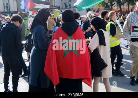 Trafalgar Square, London, Großbritannien. oktober 2024. Nationalfeiertag für Palästina auf dem Trafalgar Square. Quelle: Matthew Chattle/Alamy Live News Stockfoto