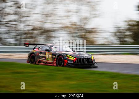 Nürburgring, Deutschland. Oktober 2024. 19/2024 Nürburgring Endurance Series (NLS) Rennen 5, Nürburgring, Deutschland, Bild: #6 Team ADVAN x HRT, Jusuf Owega, Michele Beretta und Dennis Fetzer im Mercedes AMG GT3 Credit: Robin Huth/Alamy Live News Stockfoto