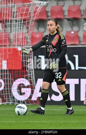 Waregem, Belgien. Oktober 2024. Torhüterin Lise Musique (32) von Standard de Lüttich, dargestellt während eines Frauenfußballspiels zwischen Zulte-Waregem Dames und Standard Femina am 8. Spieltag der Saison 2024 - 2025 der Belgischen Lotto Womens Super League, am Samstag, 19. Oktober 2024 in Waregem, BELGIEN. Quelle: Sportpix/Alamy Live News Stockfoto