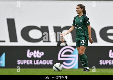 Waregem, Belgien. Oktober 2024. Constance Brackman (20) von Standard de Lüttich, dargestellt während eines Frauenfußballspiels zwischen Zulte-Waregem Dames und Standard Femina am 8. Spieltag der Saison 2024 - 2025 der Belgischen Lotto Womens Super League, am Samstag, 19. Oktober 2024 in Waregem, BELGIEN. Quelle: Sportpix/Alamy Live News Stockfoto