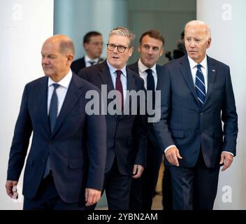 Berlin, Berlin, Deutschland. Oktober 2024. VIER Treffen mit US-Präsident JOE BIDEN, dem britischen Premierminister KEIR STARMER, dem französischen Präsidenten EMMANUEL MACRON und dem deutschen Bundeskanzler OLAF SCHOLZ. (Kreditbild: © Andreas Stroh/ZUMA Press Wire) NUR REDAKTIONELLE VERWENDUNG! Nicht für kommerzielle ZWECKE! Stockfoto