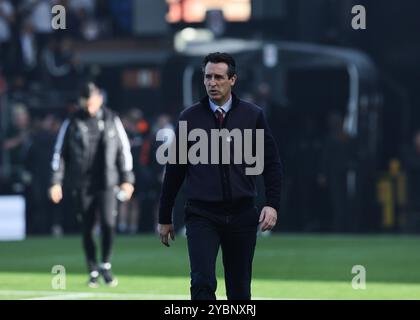 Craven Cottage, Fulham, London, Großbritannien. Oktober 2024. Premier League Football, Fulham gegen Aston Villa; Aston Villa Manager Unai Emery Credit: Action Plus Sports/Alamy Live News Stockfoto