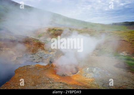 Hveradalir Geothermiegebiet in den Kerlingarfjöll Bergen, Island Stockfoto