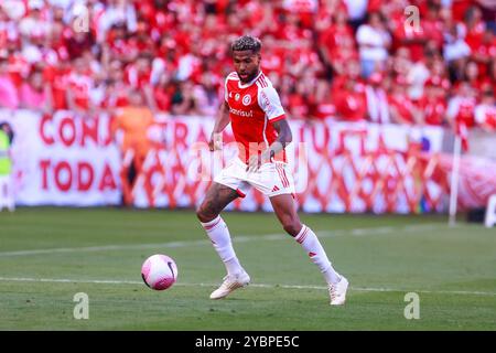 Porto Alegre, Brasilien. Oktober 2024. RS - PORTO ALEGRE - 10/19/2024 - BRASILIANISCHER A 2024, INTERNATIONALER Spieler x GREMIO - Internacional Spieler beim Spiel gegen Gremio im Beira-Rio Stadion für die brasilianische A 2024 Meisterschaft. Foto: Luiz Erbes/AGIF (Foto: Luiz Erbes/AGIF/SIPA USA) Credit: SIPA USA/Alamy Live News Stockfoto