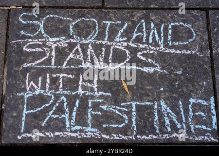 Glasgow, Schottland, Großbritannien. Oktober 2024. Pro-palästinensische Proteste vor der Barclays Bank in der Argyle Street. Gutschrift R.. Gass/Alamy Live News Stockfoto