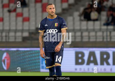 Stefano Scognamillo von US Catanzaro 1929 während des SSC Bari vs US Catanzaro, italienisches Fußball-Spiel der Serie B in Bari, Italien, 18. Oktober 2024 Stockfoto