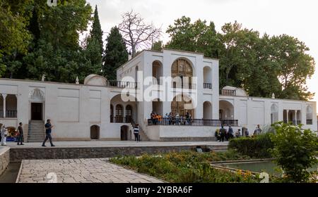 Mahan Kerman Iran 19. September 2024: Shahzadeh Mahan Historical Garden. Historischer persischer Garten, der in der Nähe von Mahan zum UNESCO-Weltkulturerbe gehört Stockfoto