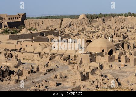 BAM Iran 21. September 2024: Die Zitadelle BAM in der Stadt BAM in der Provinz Kerman, Iran, ist das größte adobe-Gebäude der Welt und gehört zum UNESCO-Weltkulturerbe Stockfoto