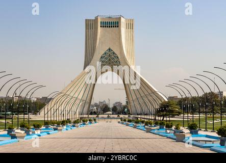 Teheran Iran 26. September 2024: Azadi-Turm in Teheran, der Hauptstadt des Iran Stockfoto