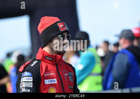 MELBOURNE, AUSTRALIEN. Oktober 2024. Im Bild: Francesco Bagnaia, Nummer 1 Italiens, fährt für Ducati Lenovo während des MotoGP Hero Walks beim Qatar Airways Australian Motorcycle Grand Prix 2024 auf dem Phillip Island Circuit. Quelle: Karl Phillipson/Alamy Live News Stockfoto