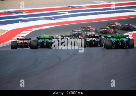 Austin, Texas, USA. 19. Oktober 2024: Start des Sprint-Rennens beim Formel 1 Pirelli United States Grand Prix, Circuit of the Americas. Austin, Texas. Mario Cantu/CSM Credit: CAL Sport Media/Alamy Live News Stockfoto