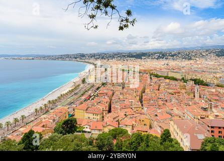 Die Dächer der Altstadt, Vieux Nice, Nizza, Provence-Alpes-Côte d'Azur, Alpes-Maritimes, Frankreich Stockfoto
