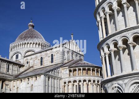 Architektonische Details der Kirche und Turm der Piazza dei Miracoli in Pisa Toskana Italien Stockfoto