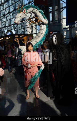 New York, NY, USA, 19. Oktober 2024: Tausende von Menschen nehmen am 19. Oktober 2024 an der New York Comic Con im Jacob Javits Center Teil. Quelle: Lev Radin/Alamy Live News Stockfoto