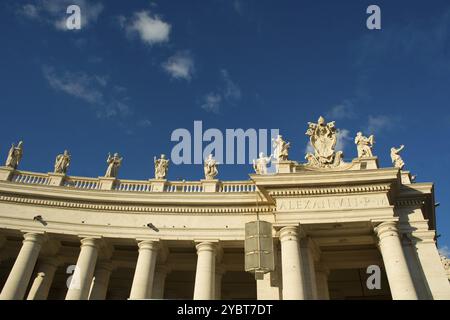 Architektonische Details Portico von Bernini in Vatikanstadt Italien Stockfoto