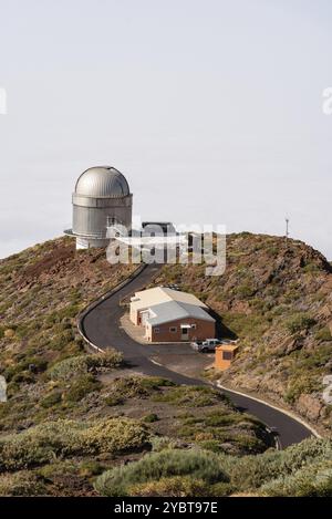 El Paso, Spanien, 14. August 2021: Roque De Los Muchachos Astronomisches Observatorium, La Palma, Kanarische Inseln. Astrophysikalische Beobachtungsstelle. Nordic Optical Stockfoto