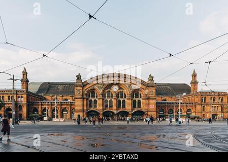 Bremen, 5. August 2019: Bremen Hauptbahnhof ist ein Bahnhof in Bremen Stockfoto